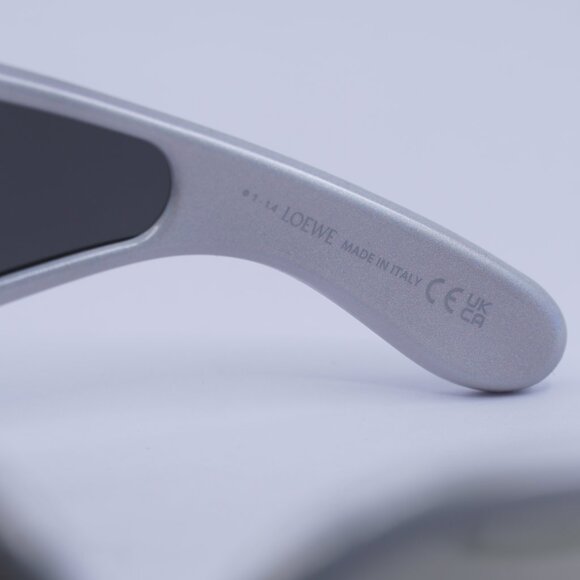 Loewe LW40108I 24C Sunglasses Light Grey/Gold Shield Frame, Grey Lenses main image 7